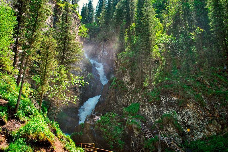 Turgen Waterfall Almaty